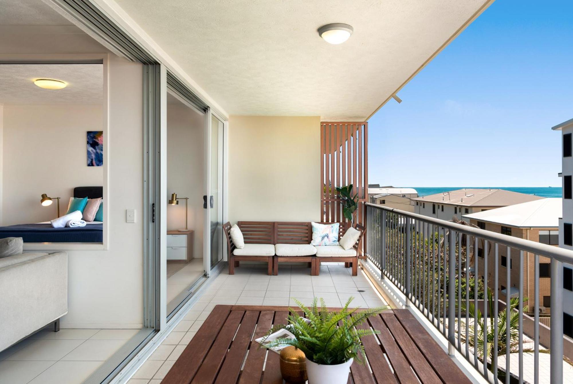 On The Beach Resort Bribie Island Woorim Экстерьер фото